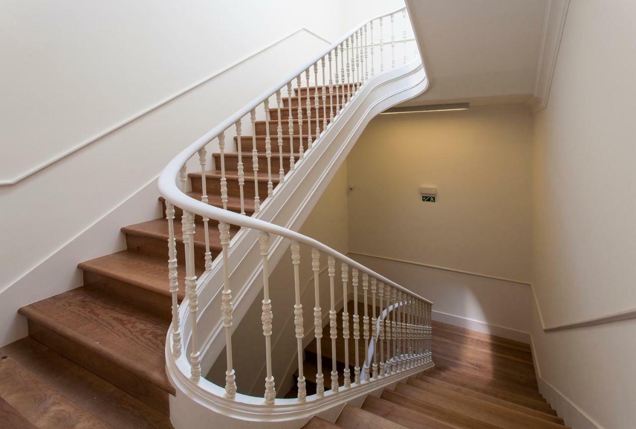 Joivy Sublime 2Br Apt On Restauradores Square Nearby Rossio Station Лиссабон Экстерьер фото
